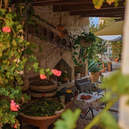 Hostal Faith'S Stone House Simou Exterior foto