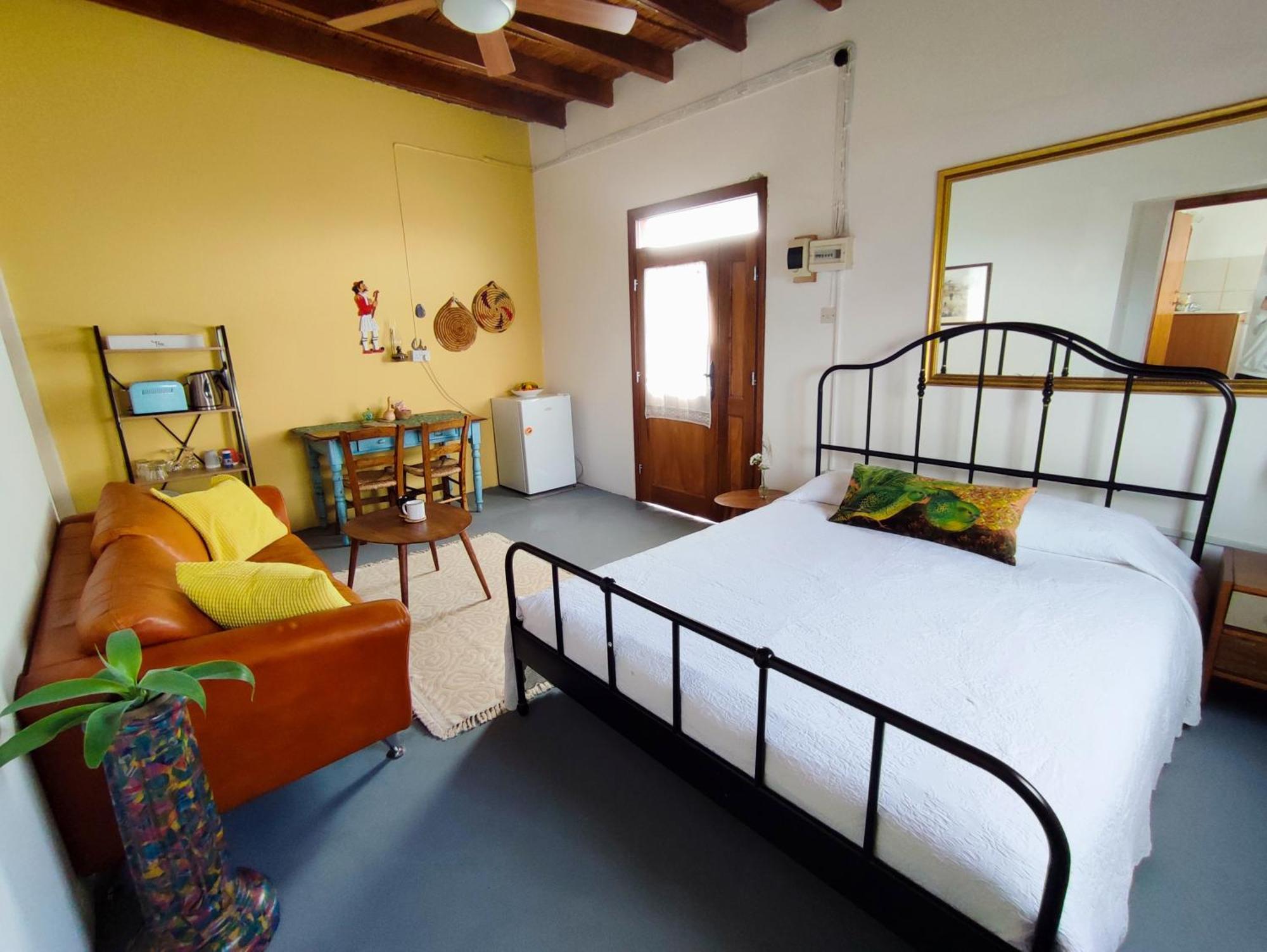 Hostal Faith'S Stone House Simou Exterior foto